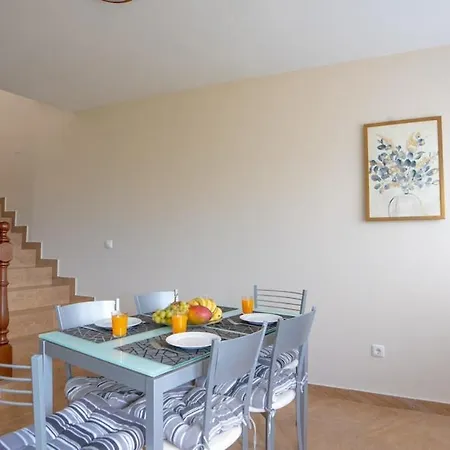 Holiday home Marroas *